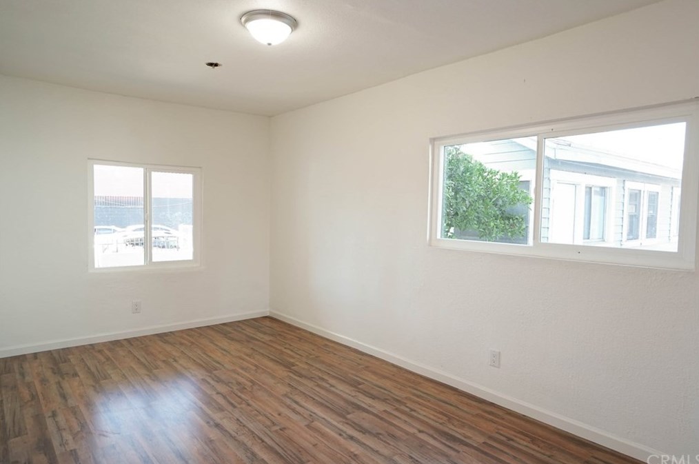 626 35th St, Los Angeles CA  90011-2429 exterior