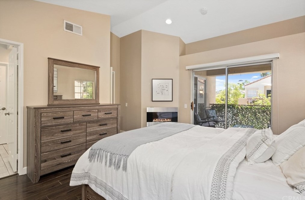 157 Chandon, Laguna Beach CA  92677-5733 exterior