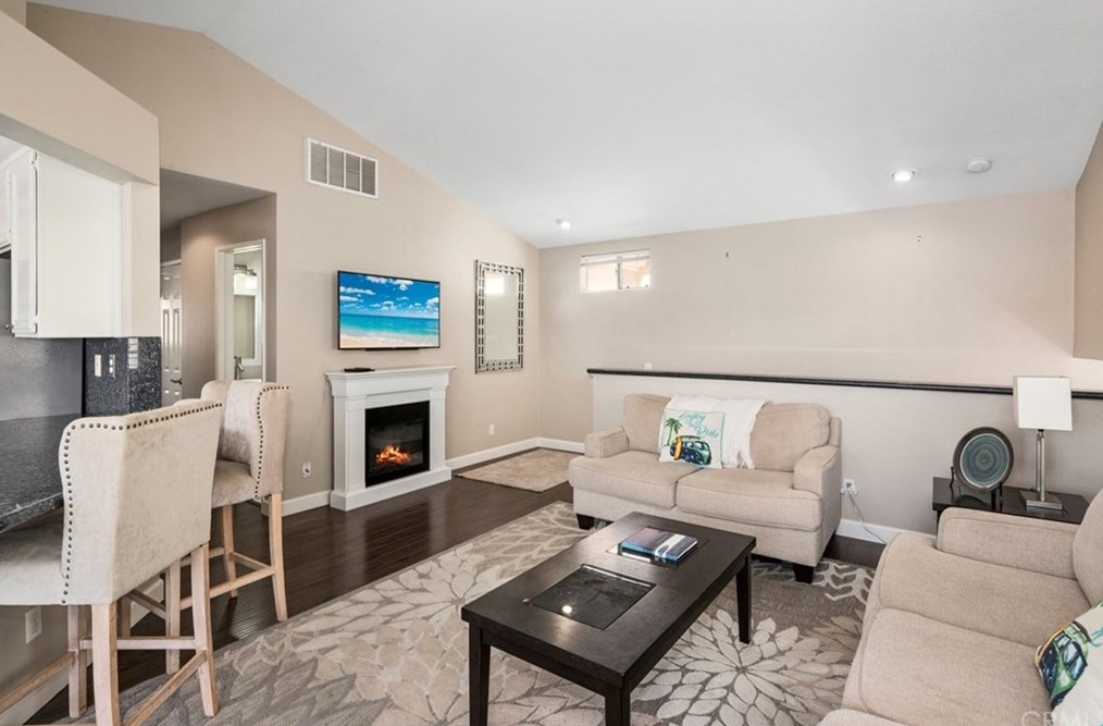 157 Chandon, Laguna Beach CA  92677-5733 exterior