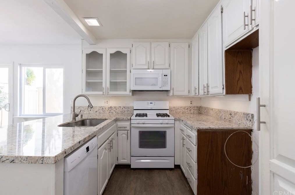 27583 Brookside Ln, San Juan Capistrano, CA 92675