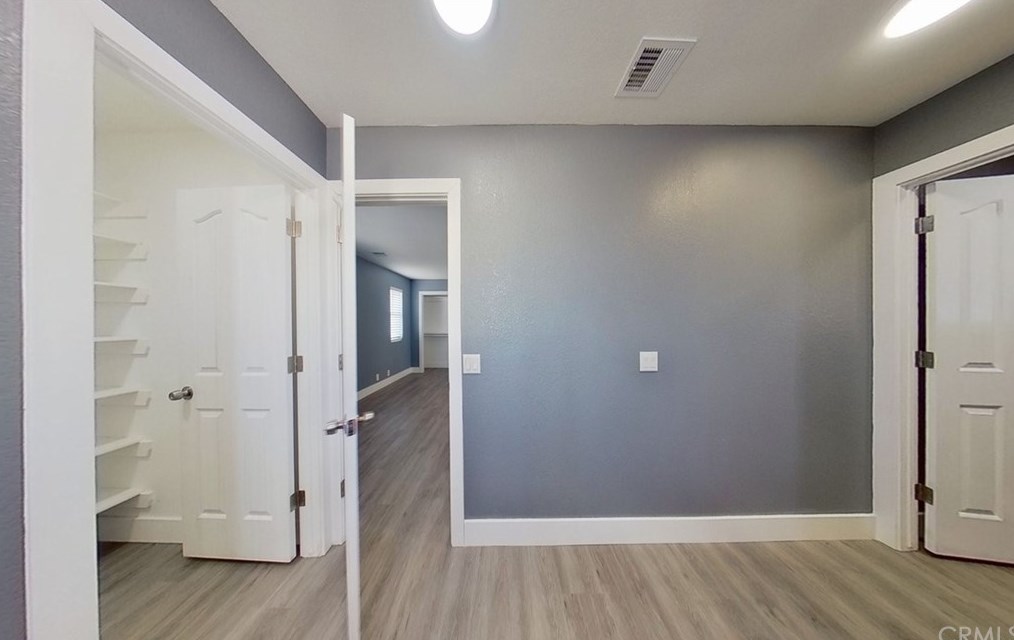 14184 Wells Fargo St, Hesperia CA  92344-8158 exterior