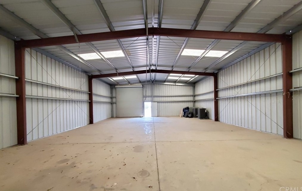 14184 Wells Fargo St, Hesperia CA  92344-8158 exterior