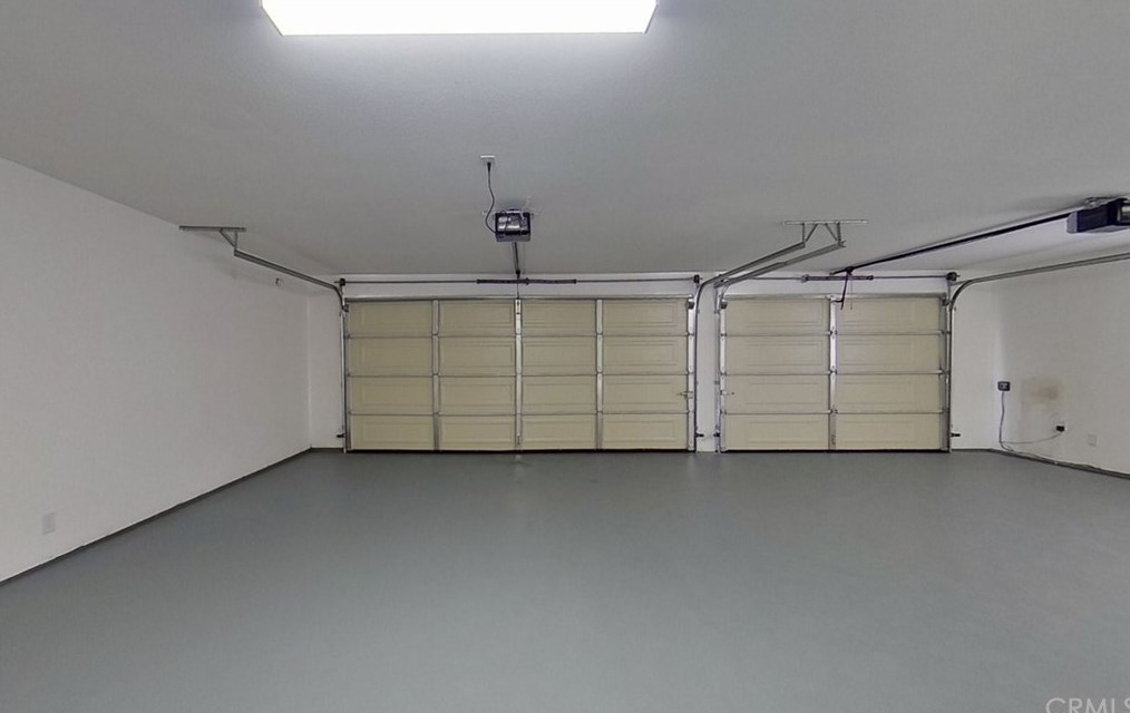 14184 Wells Fargo St, Hesperia CA  92344-8158 exterior
