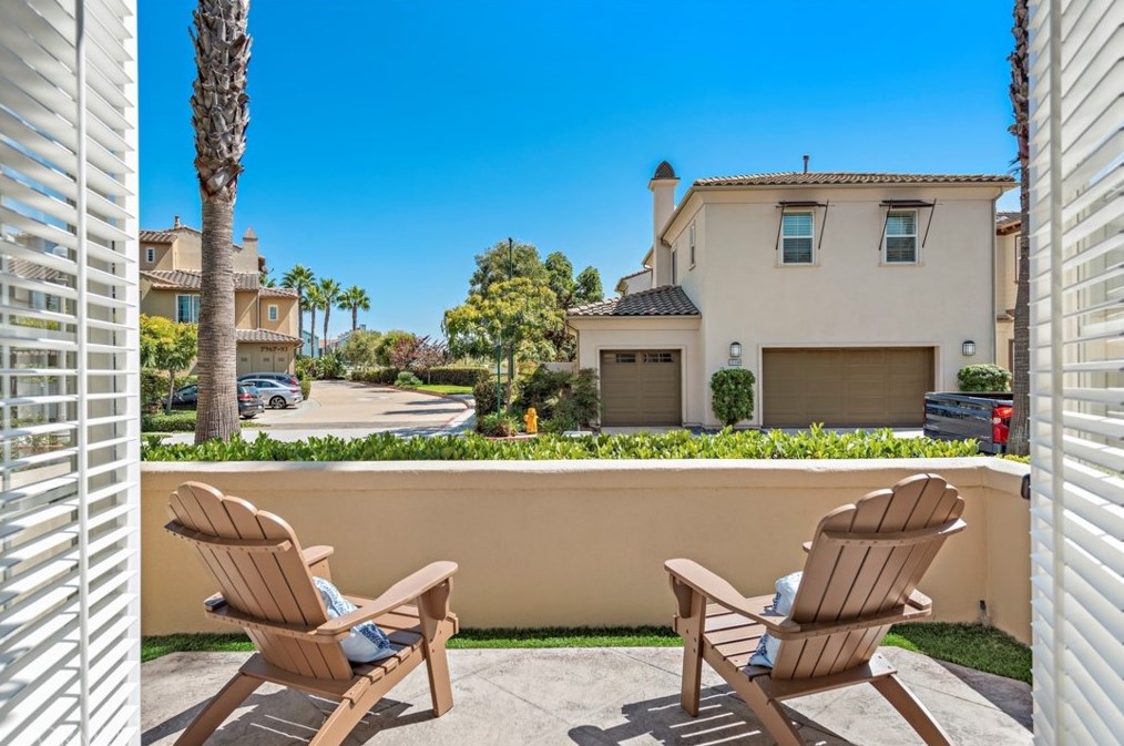 21323 Andalucia Ln, Huntington Beach CA  92648-5745 exterior