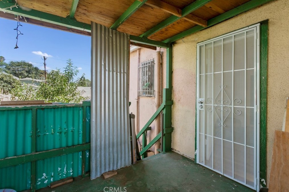 6249 Meridian St, Los Angeles CA  90042-2839 exterior