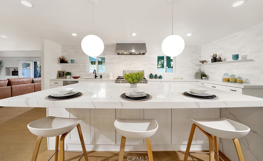 13771 Holt Ave, Santa Ana CA  92705-2662 exterior