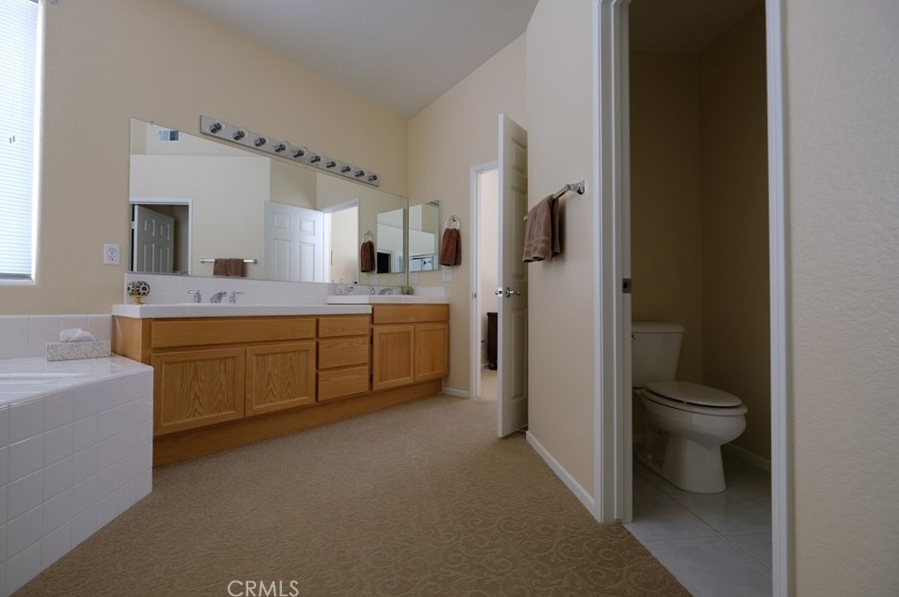 23794 Via Compadres, Murrieta CA 92562-5545 exterior