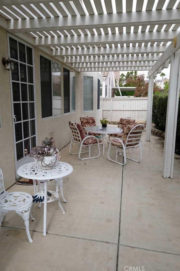 23794 Via Compadres, Murrieta CA 92562-5545 exterior