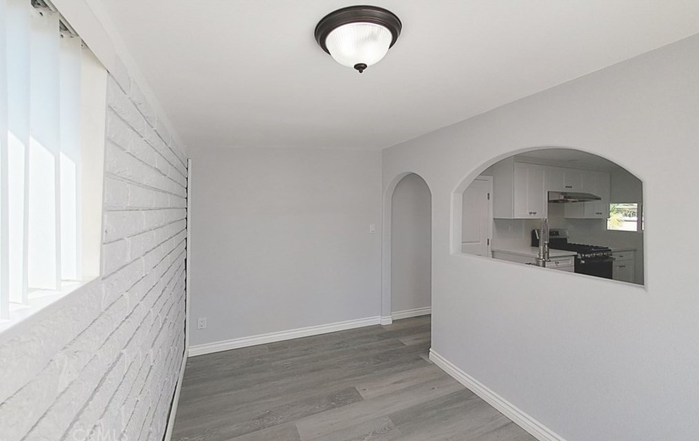 16542 Hart Cir, Huntington Beach CA  92647-4815 exterior