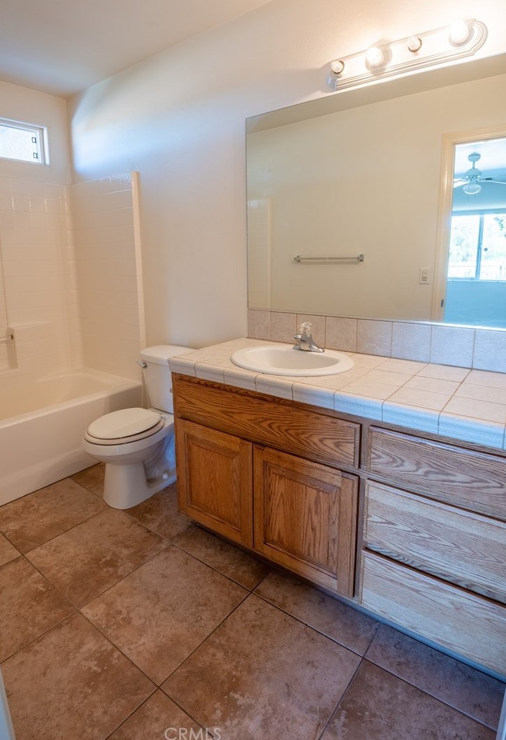 61836 Grand View Cir, Joshua Tree CA  92252-2563 exterior