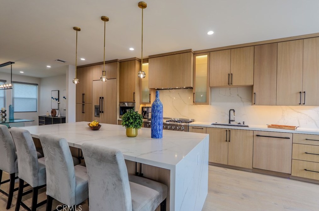 6225 Greenbrier Dr, Huntington Beach CA  92648-5545 exterior