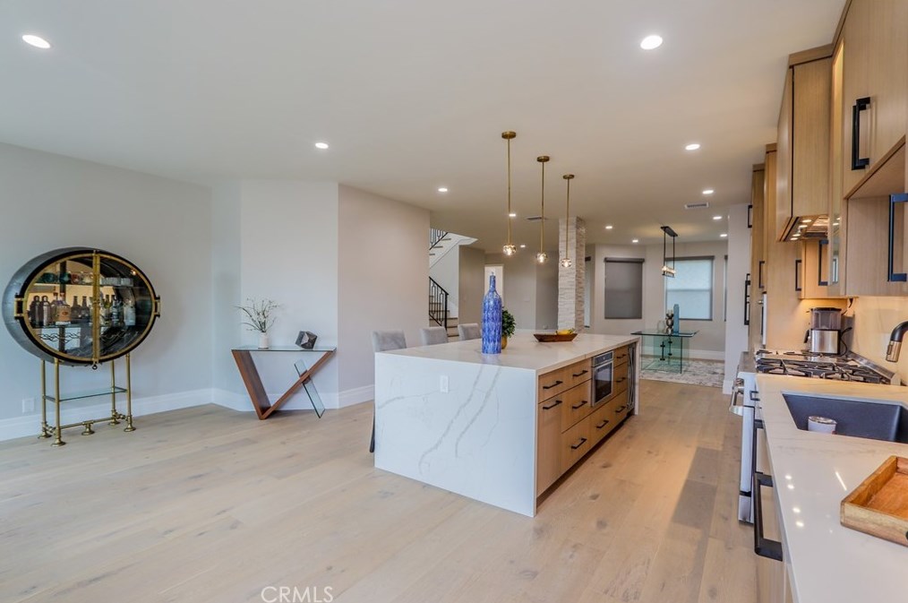6225 Greenbrier Dr, Huntington Beach CA  92648-5545 exterior