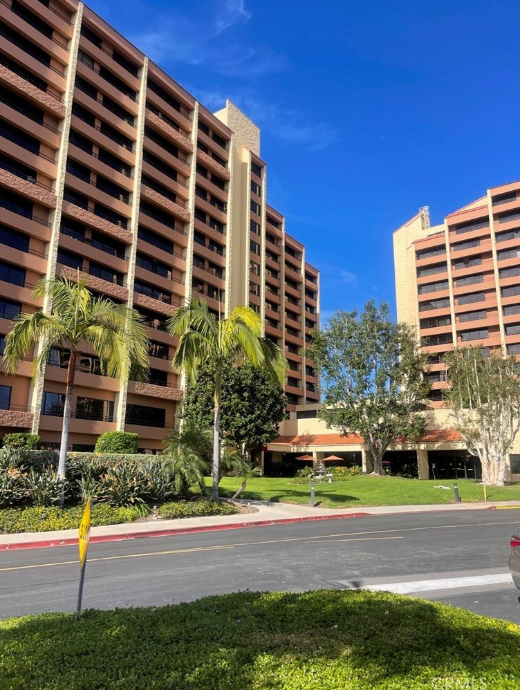 24055 Paseo Del Lago, Laguna Beach CA  92637-2678 exterior