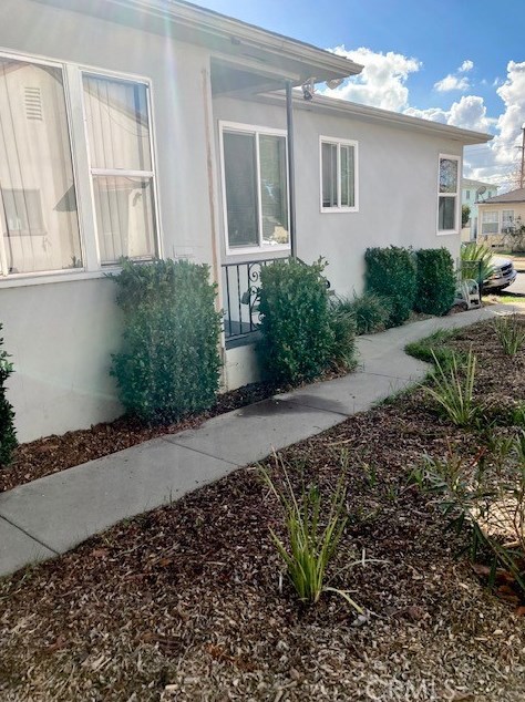 5407 Via Corona St, Los Angeles CA  90022-2201 exterior