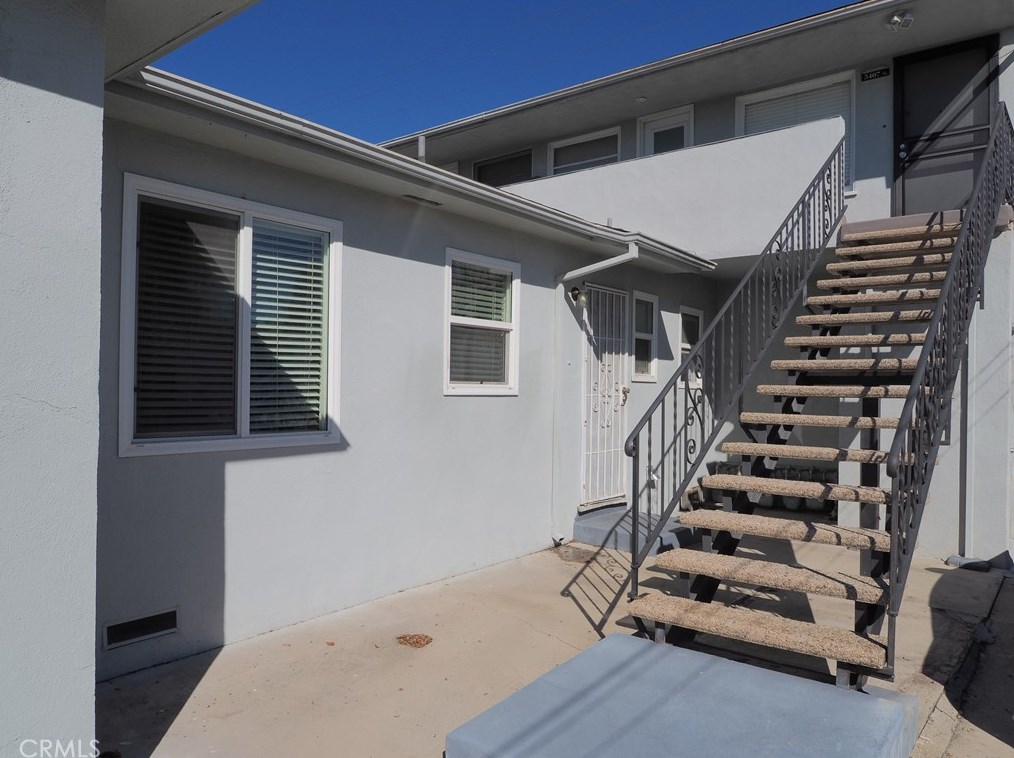 5407 Via Corona St, Los Angeles CA  90022-2201 exterior