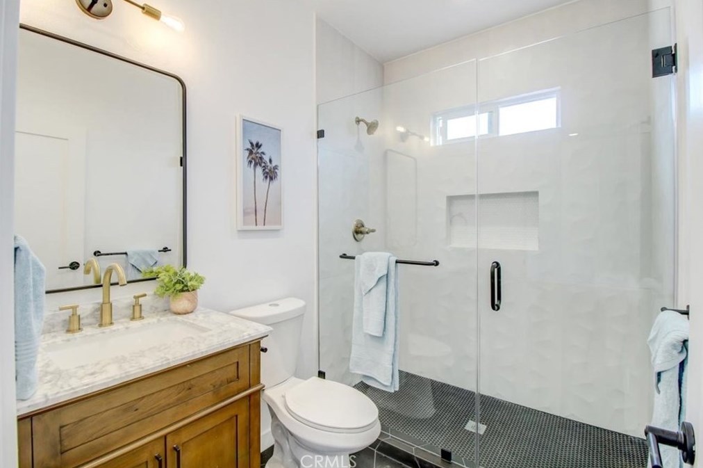 5348 Brynhurst Ave, Los Angeles CA  90043-1806 exterior