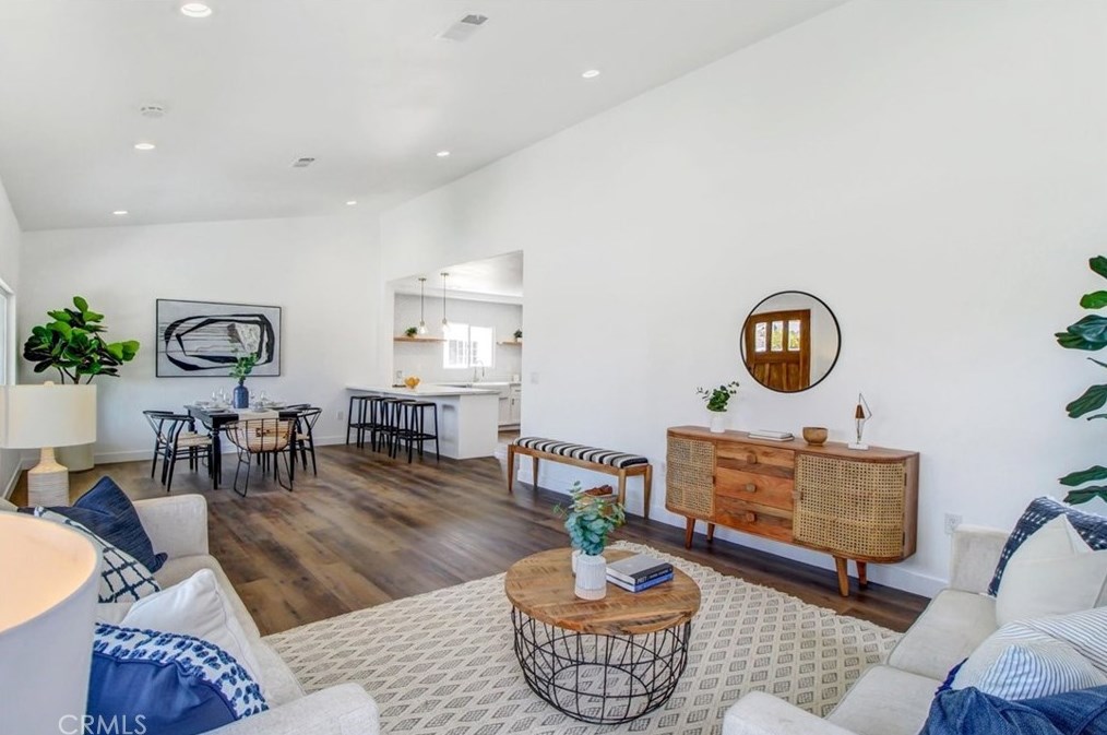 5348 Brynhurst Ave, Los Angeles CA  90043-1806 exterior