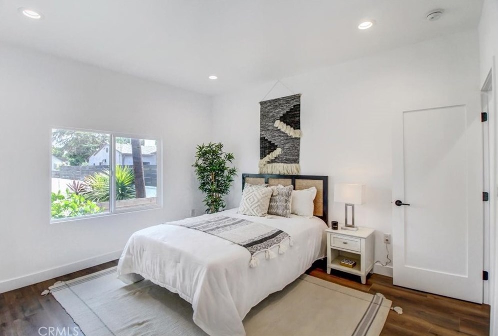 5348 Brynhurst Ave, Los Angeles CA  90043-1806 exterior