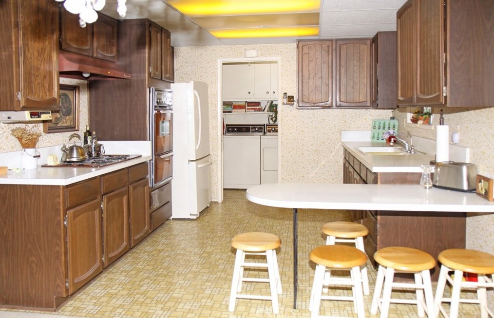 13861 Harper St, Westminster CA  92683-3323 exterior