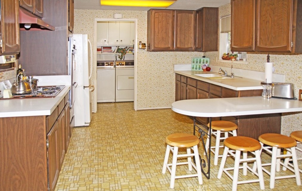 13861 Harper St, Westminster CA  92683-3323 exterior