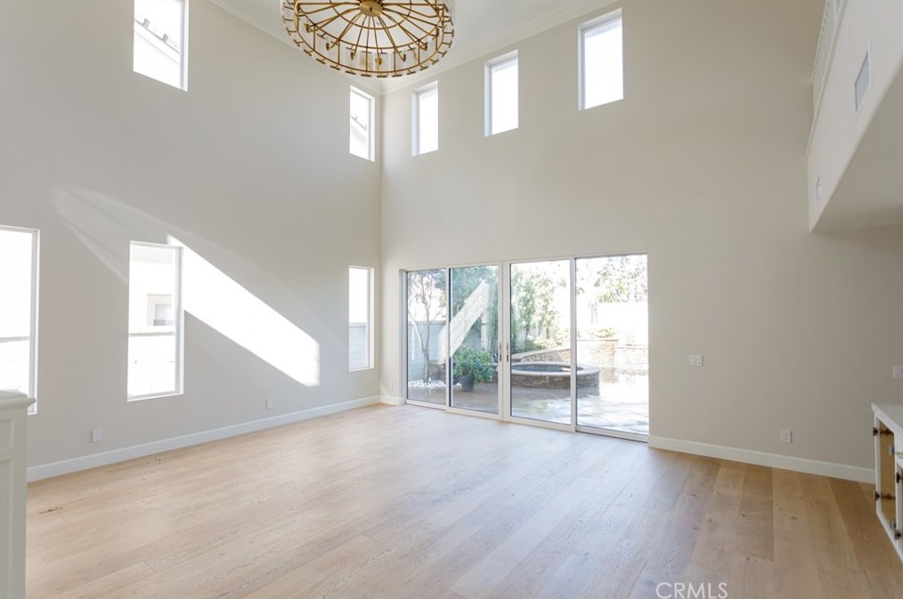 19194 Chandon Ln, Huntington Beach CA  92648-2139 exterior