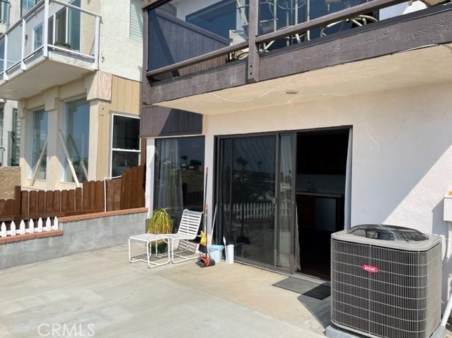 929 Quivera St, Laguna Beach CA  92651-3821 exterior