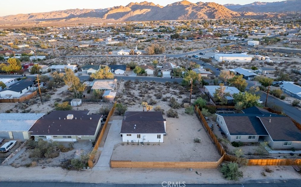 6131 Panorama St, Joshua Tree CA  92252-2120 exterior