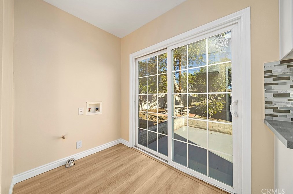 2566 Fidelia Ave, Los Angeles CA  90040-2307 exterior