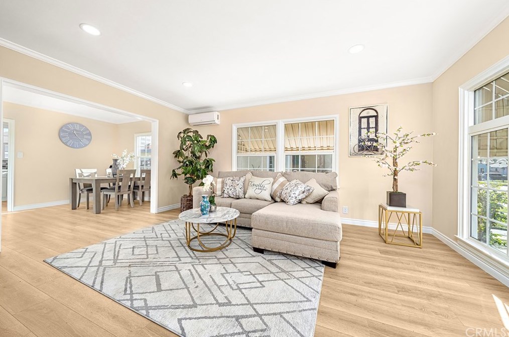 2566 Fidelia Ave, Los Angeles CA  90040-2307 exterior