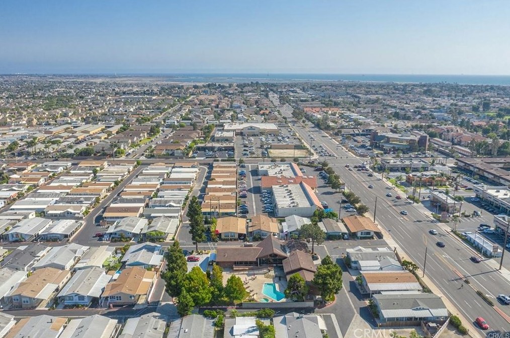 16444 Bolsa Chica St, Huntington Beach CA  92649-2601 exterior