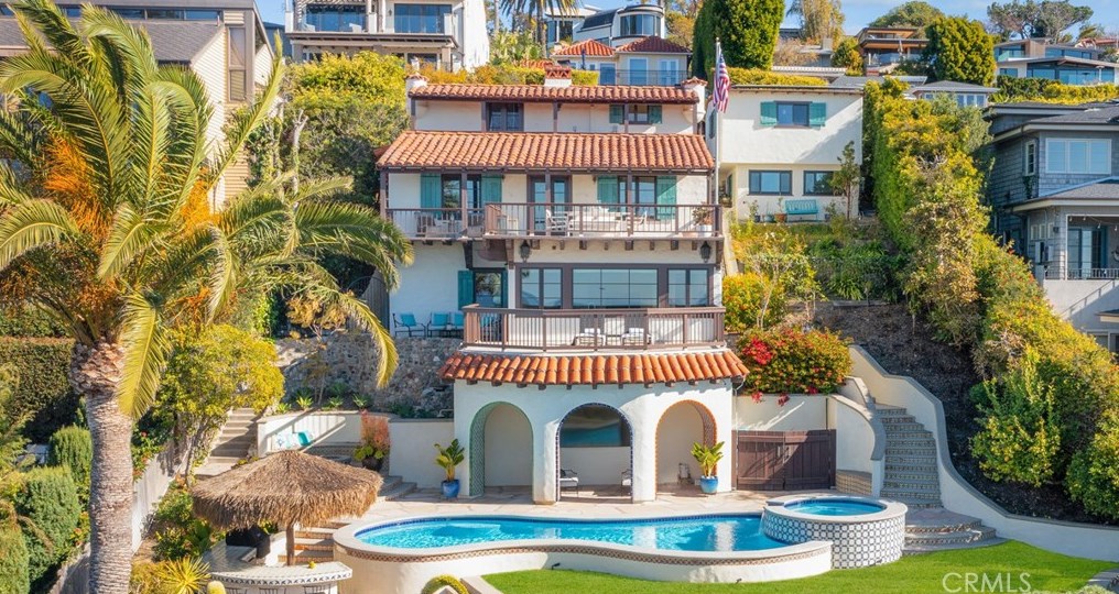802 Rembrandt Dr, Laguna Beach CA  92651-3417 exterior