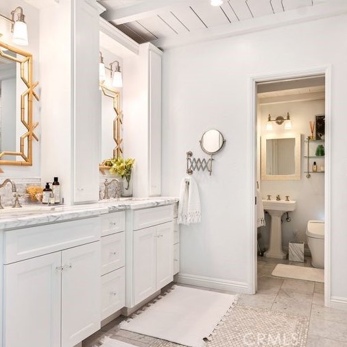 802 Rembrandt Dr, Laguna Beach CA  92651-3417 exterior