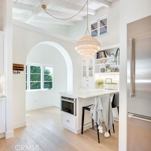802 Rembrandt Dr, Laguna Beach CA  92651-3417 exterior