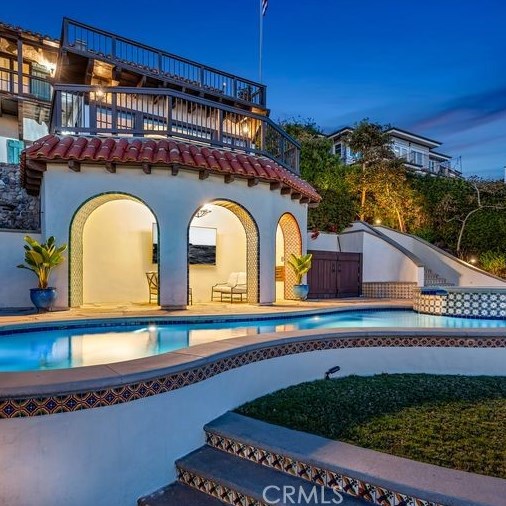 802 Rembrandt Dr, Laguna Beach CA  92651-3417 exterior