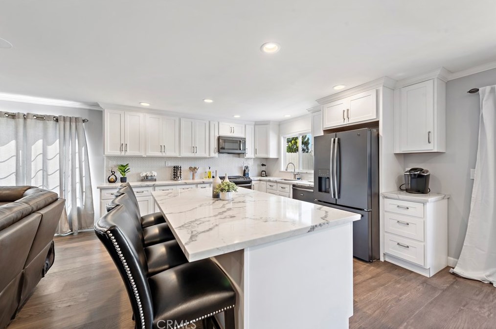 1582 Baker St, Costa Mesa CA  92626-3747 exterior