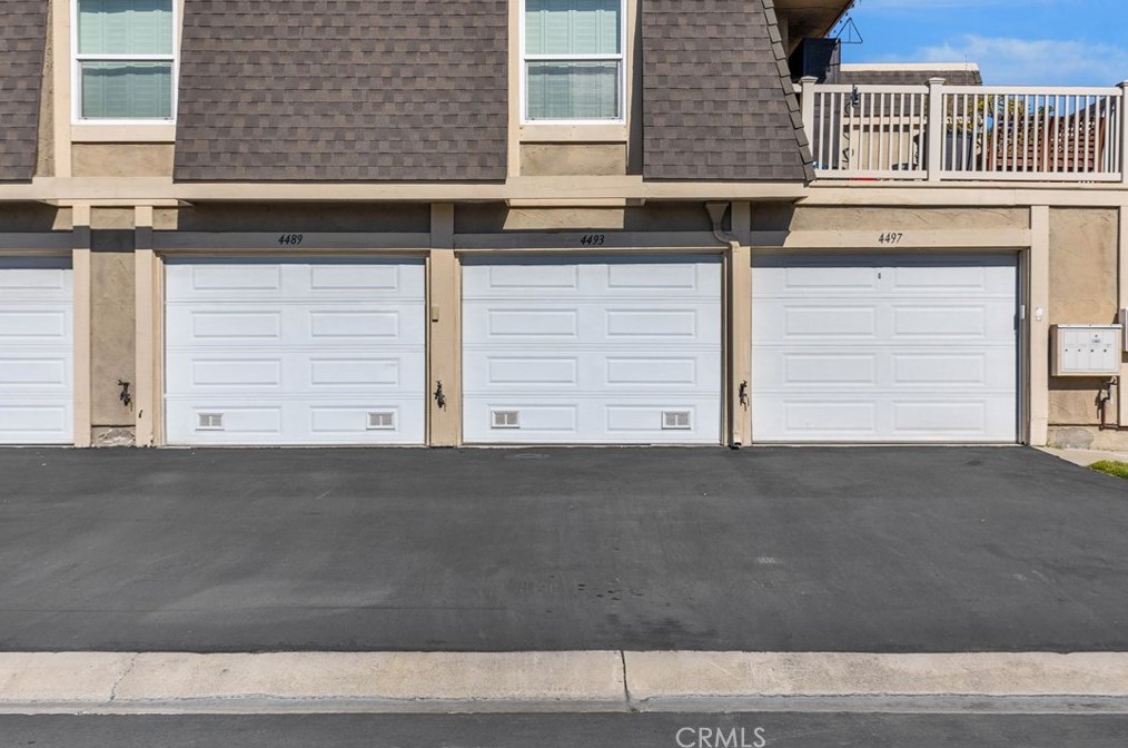 4493 Chase Dr, Huntington Beach CA  92649-2294 exterior