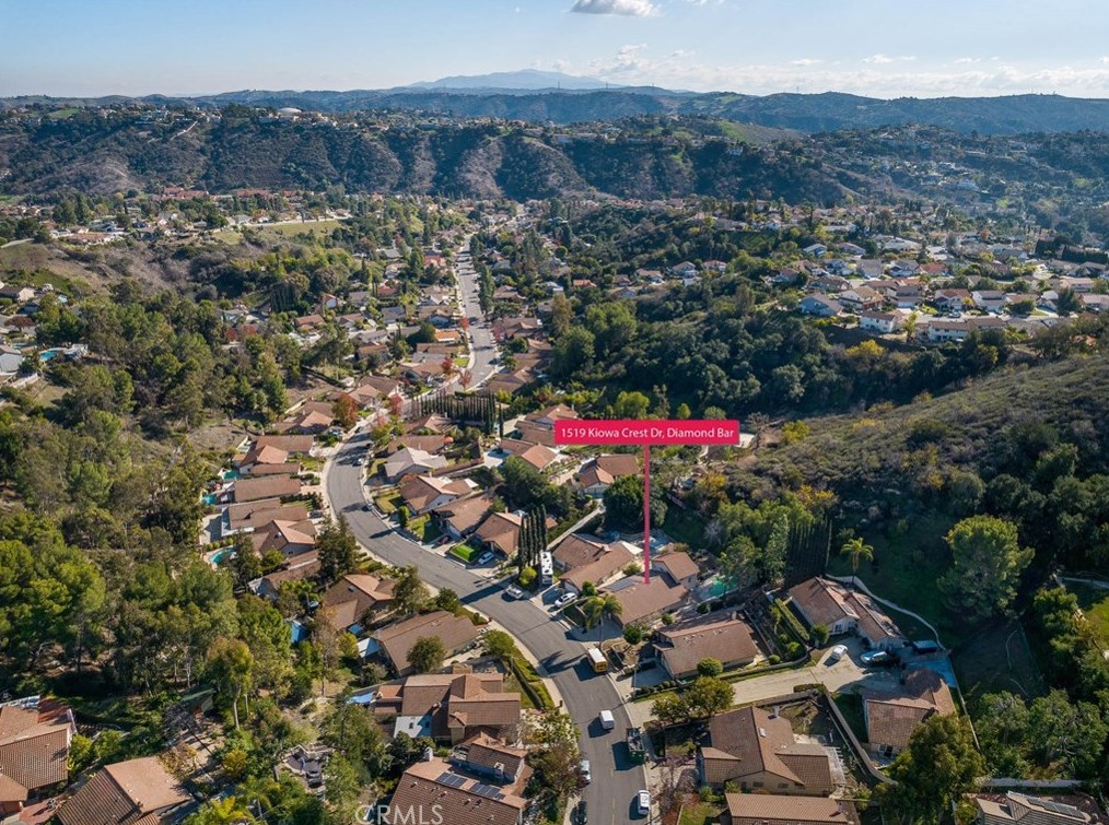 1519 Kiowa Crest Dr, Pomona CA  91765-3918 exterior