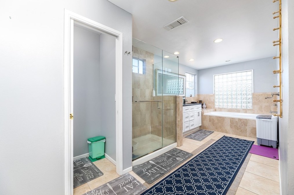 1519 Kiowa Crest Dr, Pomona CA  91765-3918 exterior