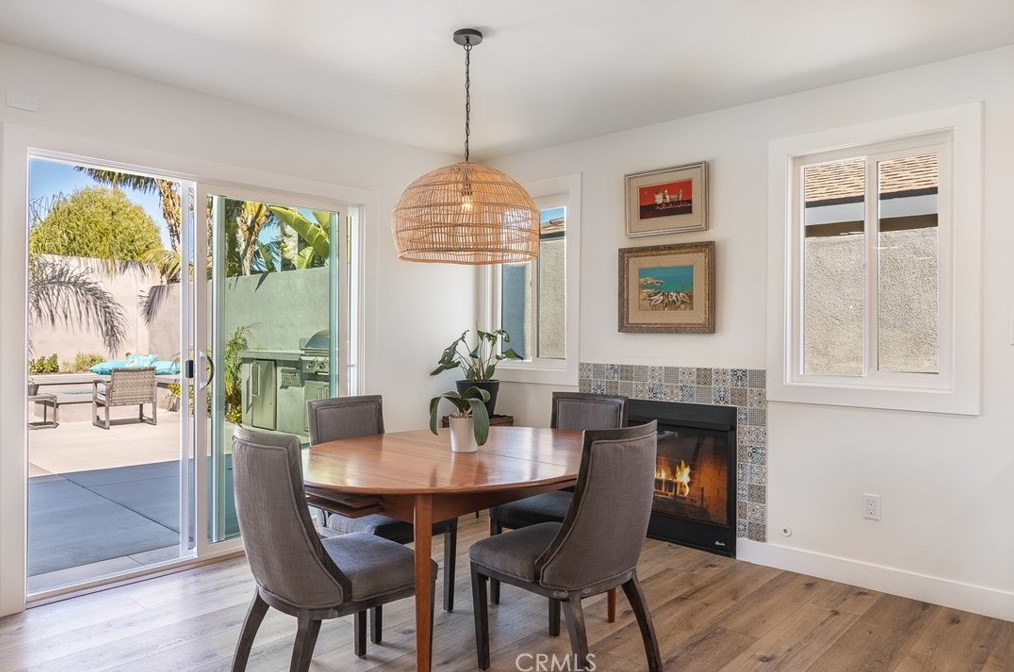 6671 Mason Dr, Huntington Beach CA  92647-4345 exterior
