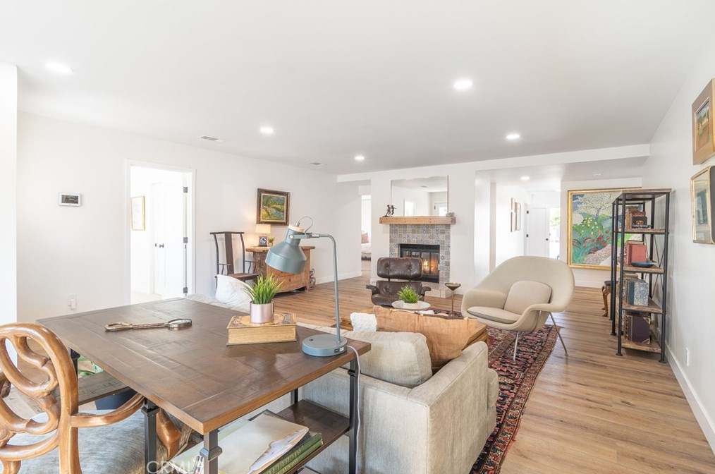 6671 Mason Dr, Huntington Beach CA  92647-4345 exterior