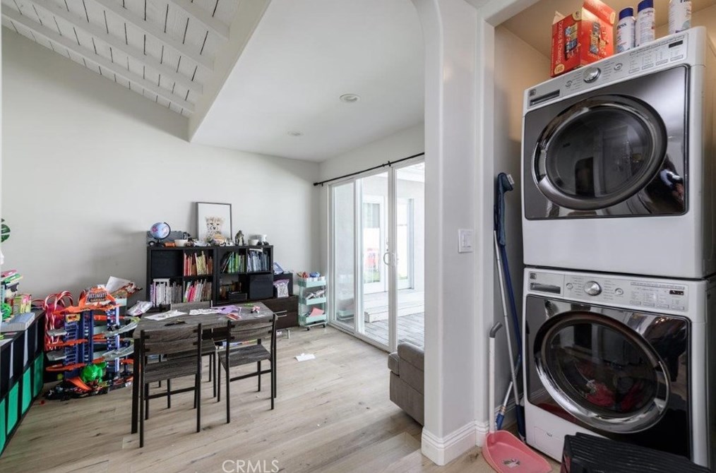 10575 Ayres Ave, Los Angeles CA  90064-3332 exterior