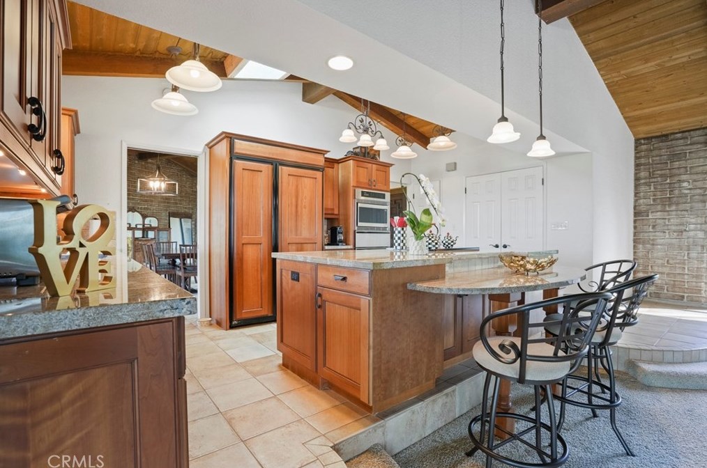 15735 Highland Valley Rd, Escondido CA  92025-3535 exterior