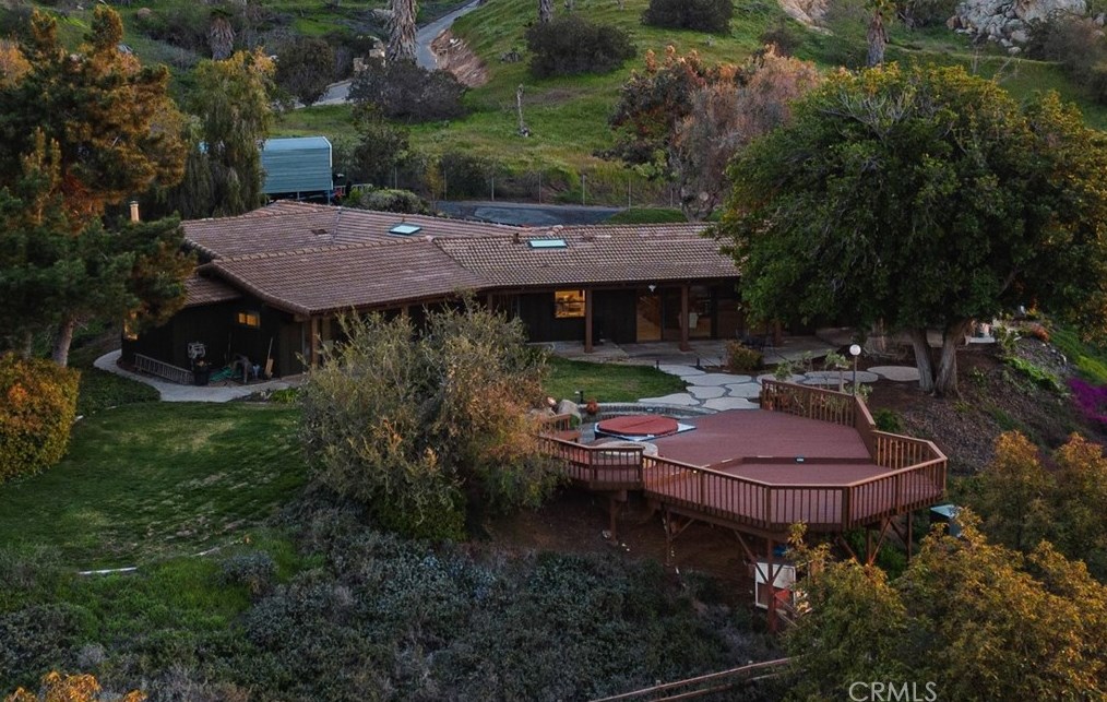 15735 Highland Valley Rd, Escondido CA  92025-3535 exterior