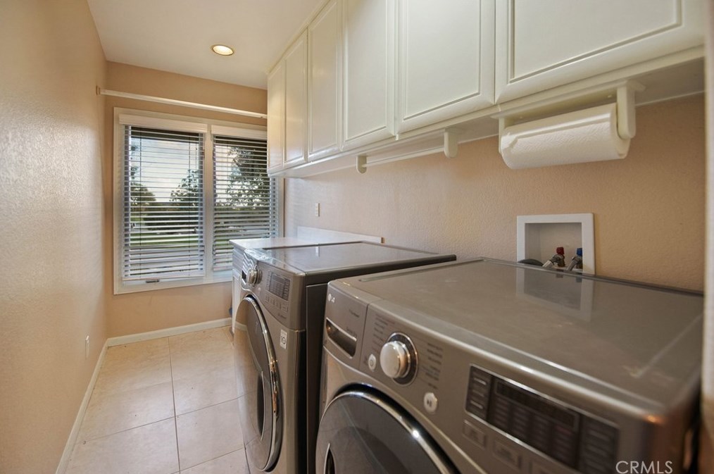 408 Tumble Creek Ln, Fallbrook CA  92028-2543 exterior