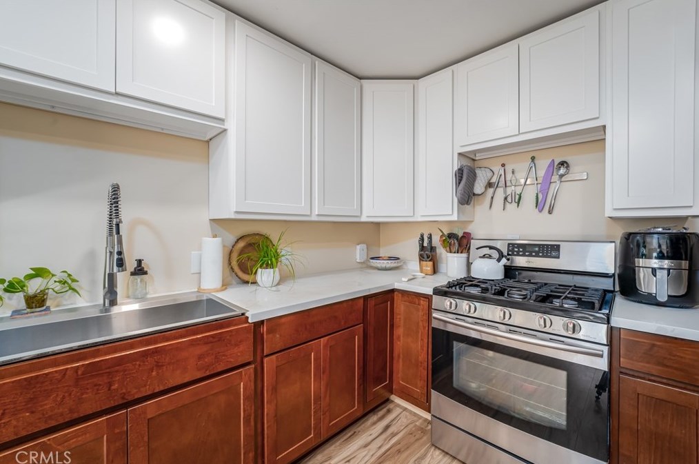 13511 Delavan Ave, Norwalk CA  90650-4306 exterior