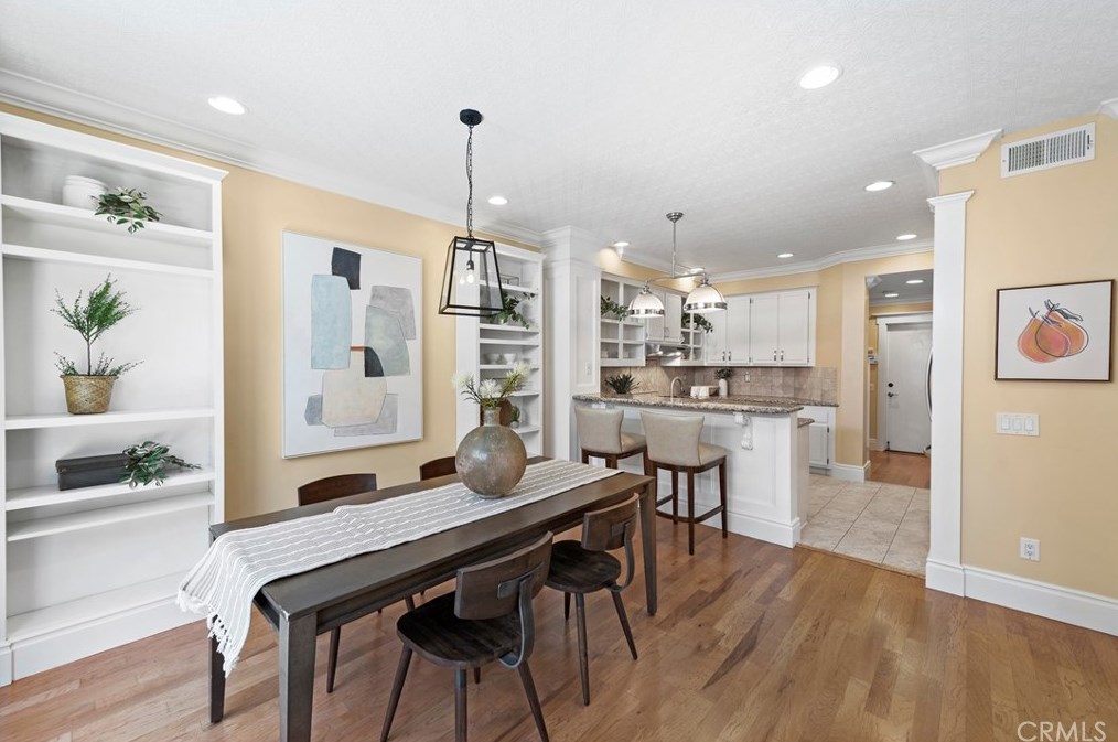 66 Oakcliff Dr, Laguna Beach CA  92677-5650 exterior