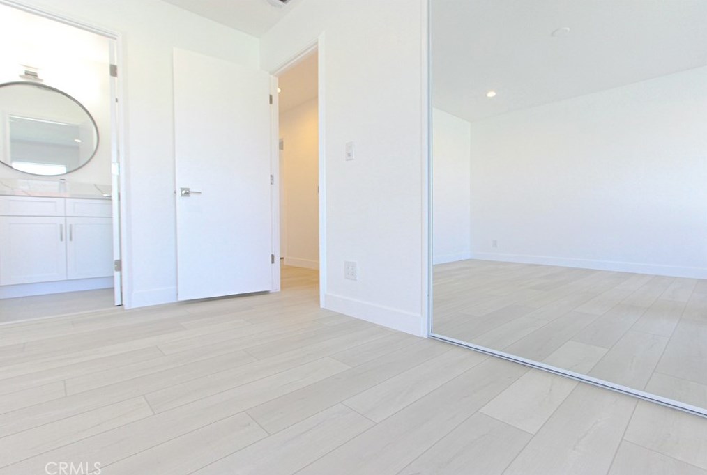 23390 El Reposa, Laguna Beach CA  92656-1104 exterior