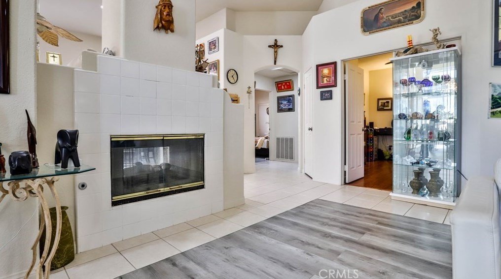 21620 Calle Monaco, Moreno Valley CA  92557-8540 exterior