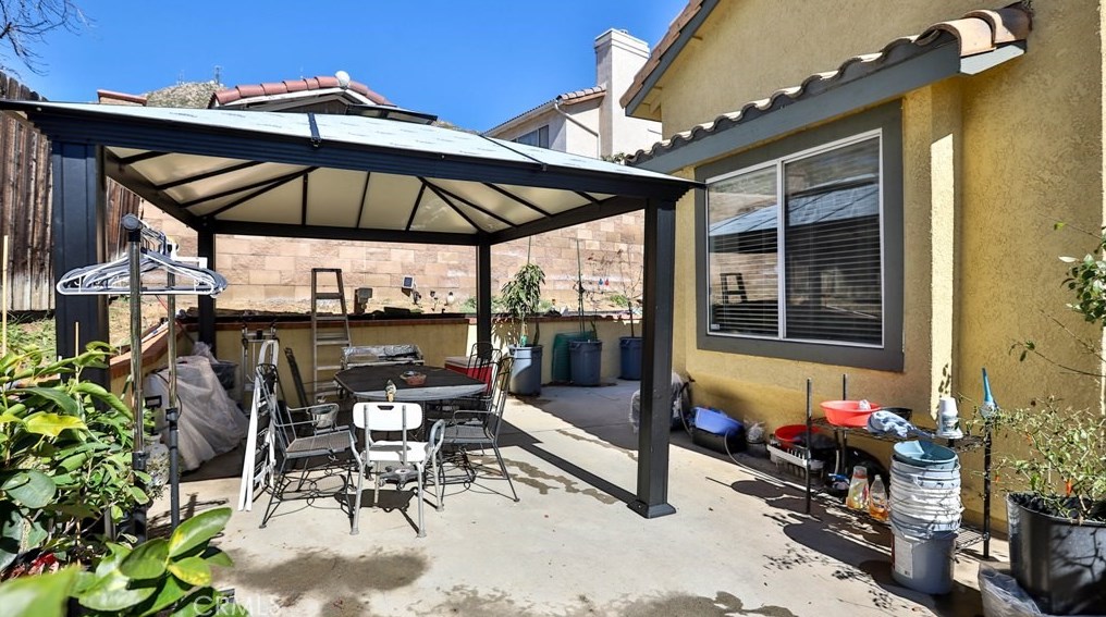 21620 Calle Monaco, Moreno Valley CA  92557-8540 exterior