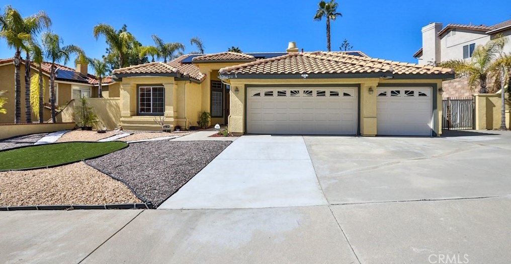 21620 Calle Monaco, Moreno Valley CA  92557-8540 exterior